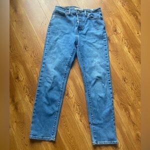 Levi’s jeans wedgie straight women 27